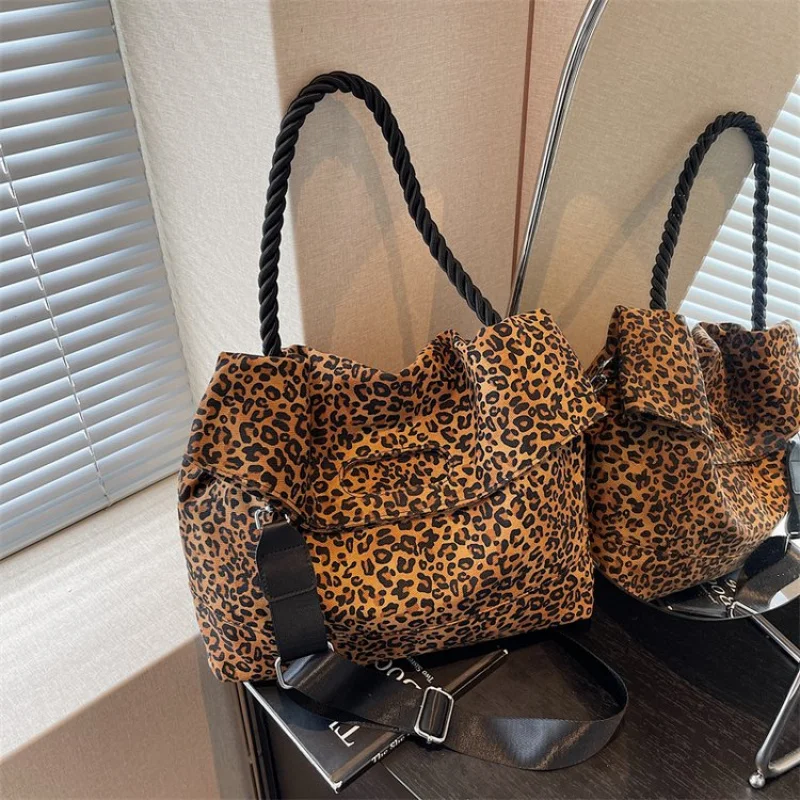 Fashionable Leather Women's Tote Bag Luxury Brand Classic Elegant Trendy Design Commuter Vintage Daily Bag​