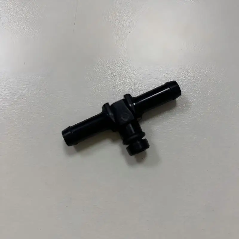8-97315231-2 8973152312 8-98161061-0 8981610610     fuel injector return pipe connector for Isuzu 4JJ1 NPR CXZ