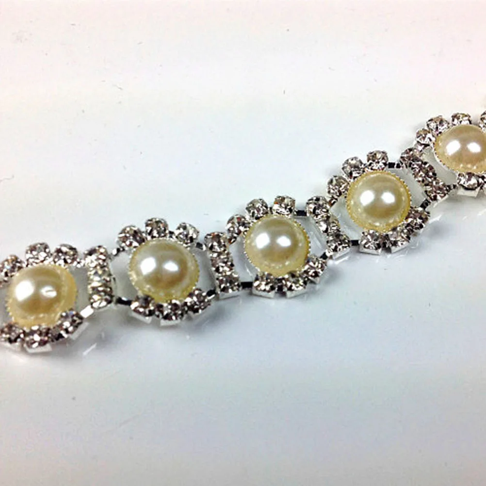 

Pearl Crystal Pet Necklace Attractive Pendant for Dog Puppy Size M Fashionable Pet Neck Chain Jewelry for Party Photo Gift