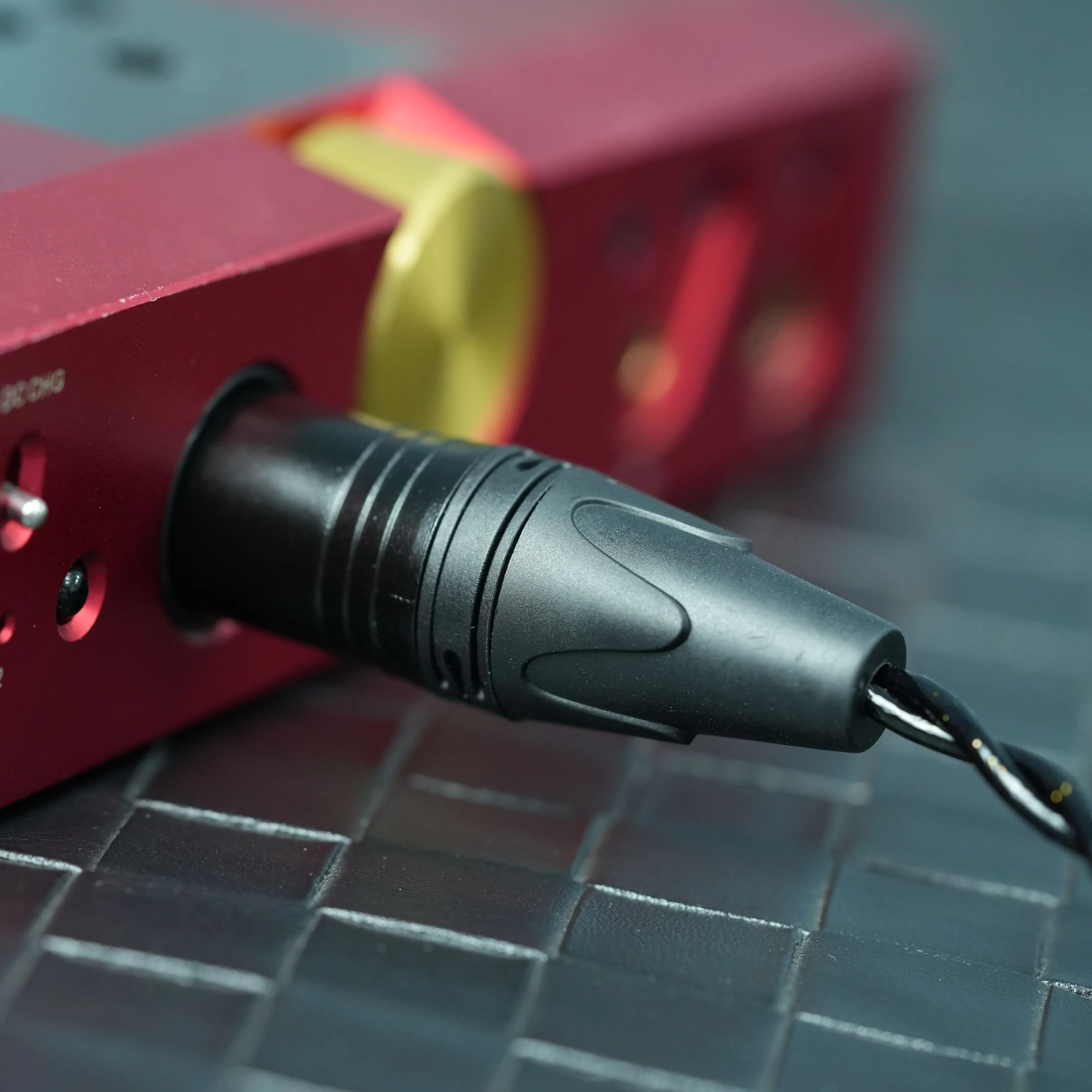 XINHS-125 4-Pin XLR Male Head To 4.4mm Female Head Balance Extension Cable Suitable for TEAC UD -701N/Soekris dac2541SonyPHA2A view 2