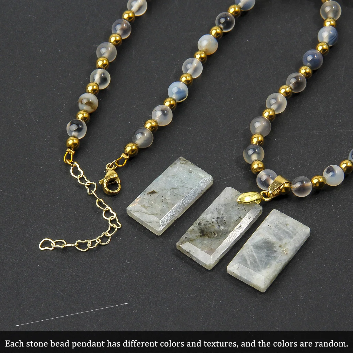 Exquisite Agate Beaded Necklace with Clear Quartz Pendant and Spacer Beads Serving As An Elegant Fashion Accessory for Women