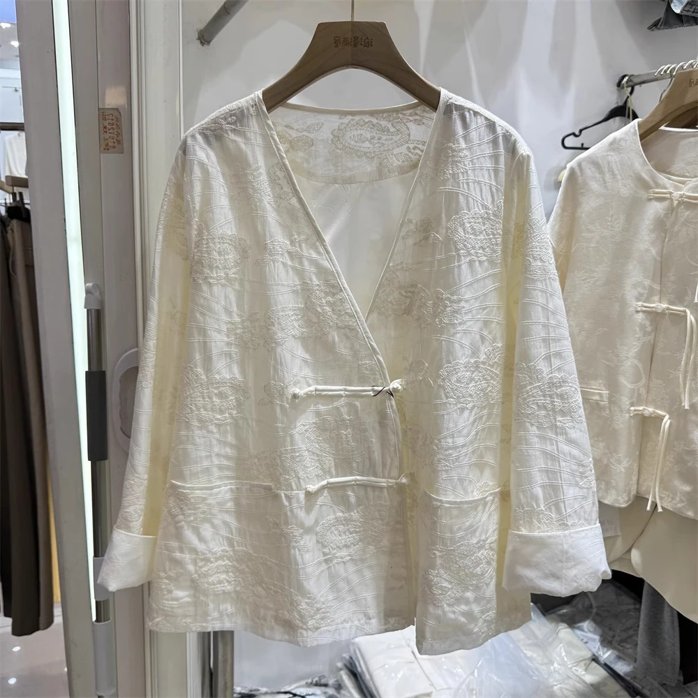 

Новый китайский Sle Zen с вышивкой, большой размер, женские ранние осенние высококачественные наклонные пуговицы с наклонными лацканами V Ne National Sle Out...