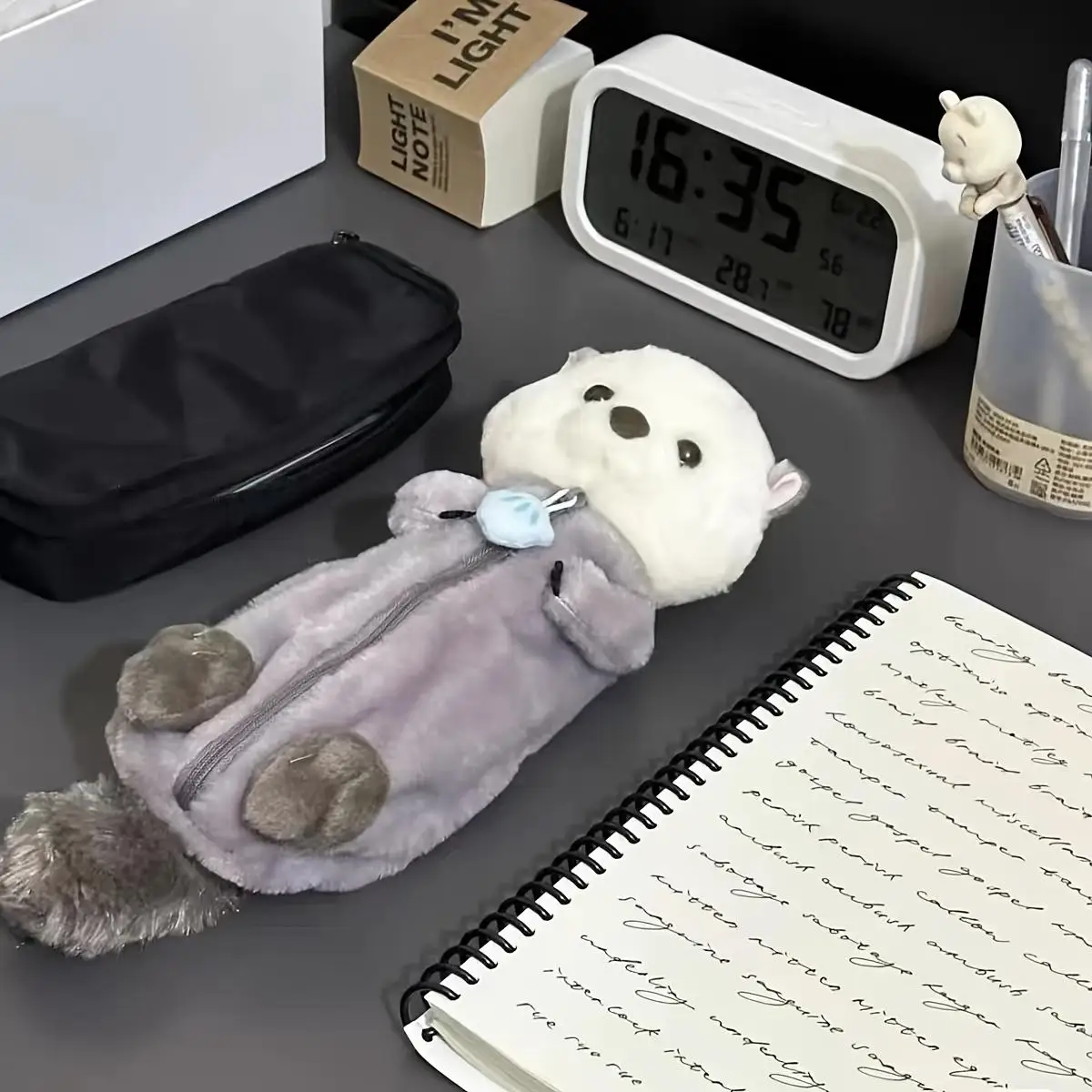 New Durable And Creative Plush Pencil Case, Soft And Lovely Healing Decompression Cartoon Stationery Storage Bag Stationery Bag