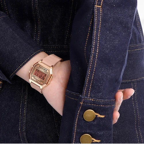 Imagen 2 del producto 2025 NAVIFORCE, nueva marca de moda, reloj deportivo para mujer, alarma LCD Digital, indicador de fecha, reloj de pulsera electrónico para mujer resistente al agua