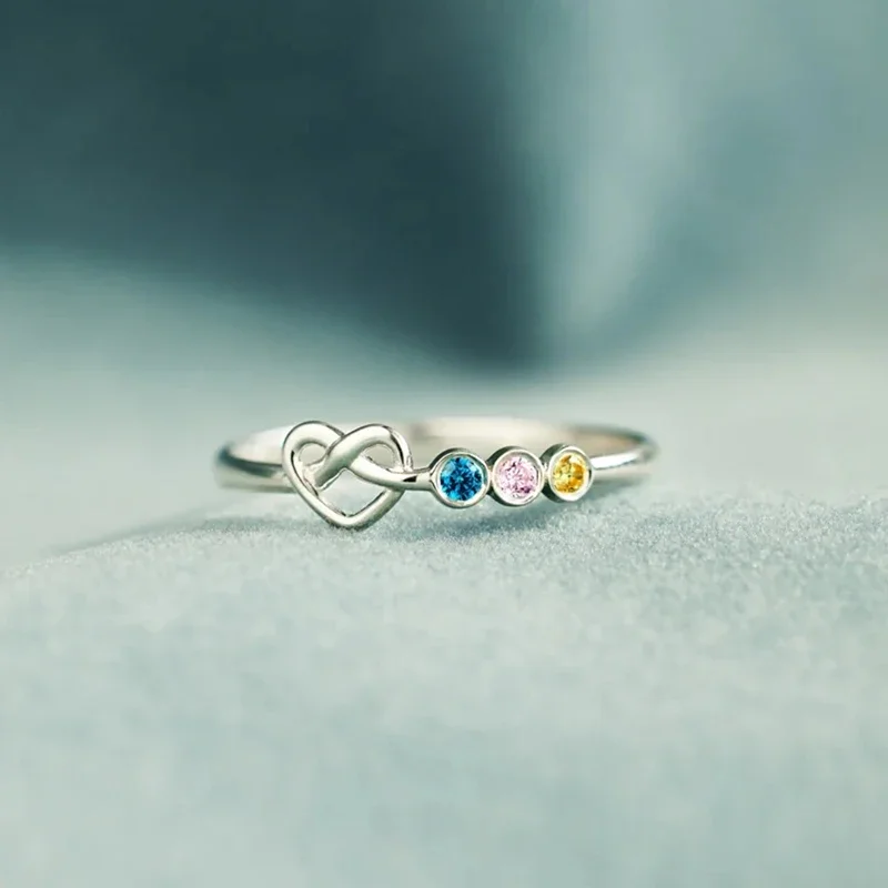 Huitan Chic Liebesringe für Frauen, exquisite bunte CZ-Silberfarbe, dünne Ringe, Alltagskleidung, Statement-Schmuck, ausgefallenes Geschenk