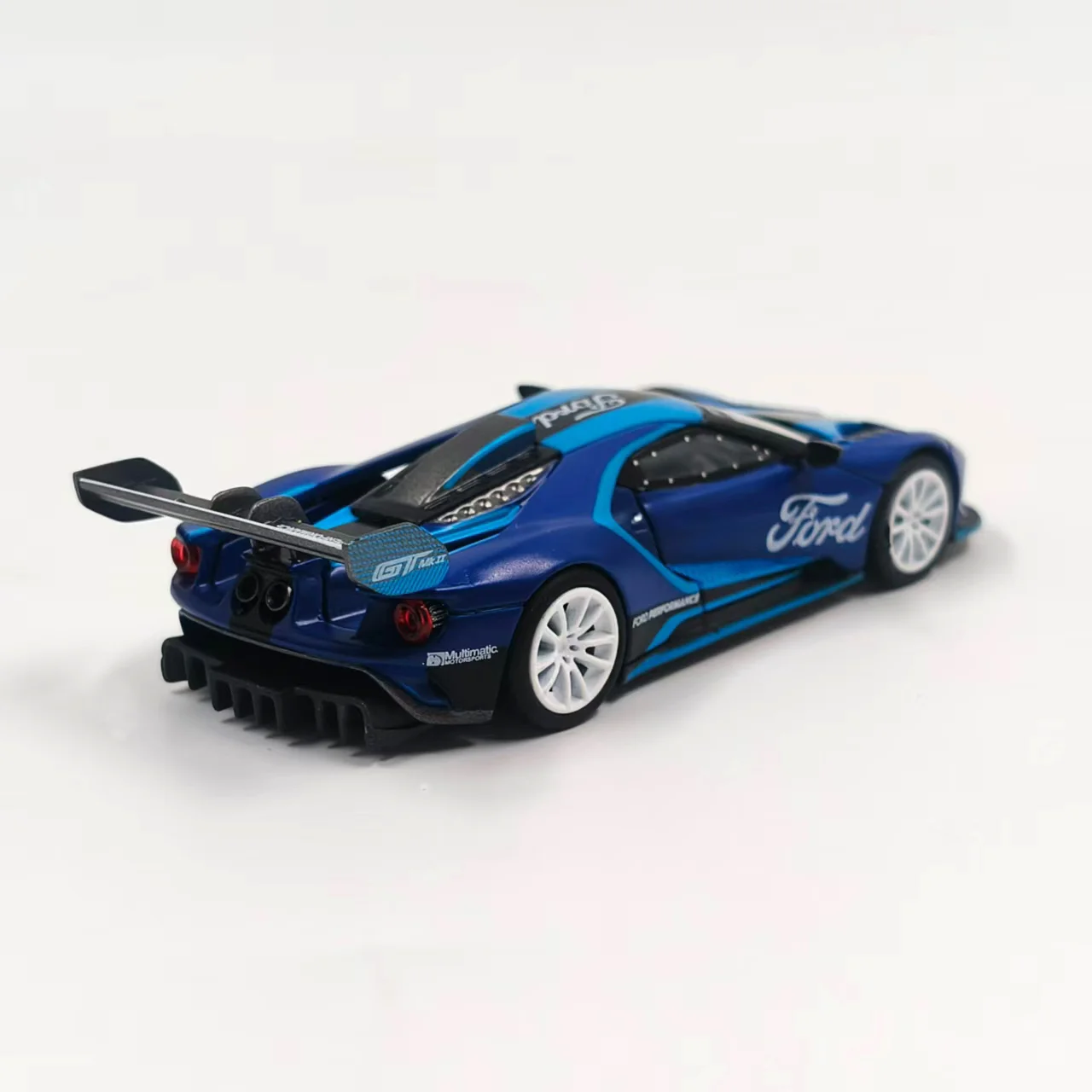 Diecast Minigt 1:64 Scale Ford GT 429 Alloy Car Model - view 4