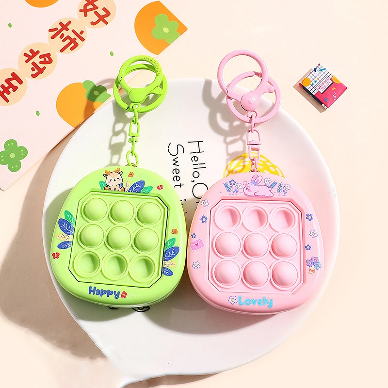 Creative Elk Green Leaf Knead Happy Toy Key Chain Cartoon Pink Rabbit Yellow Duck Press Button Restore Gopher Machine Keyring