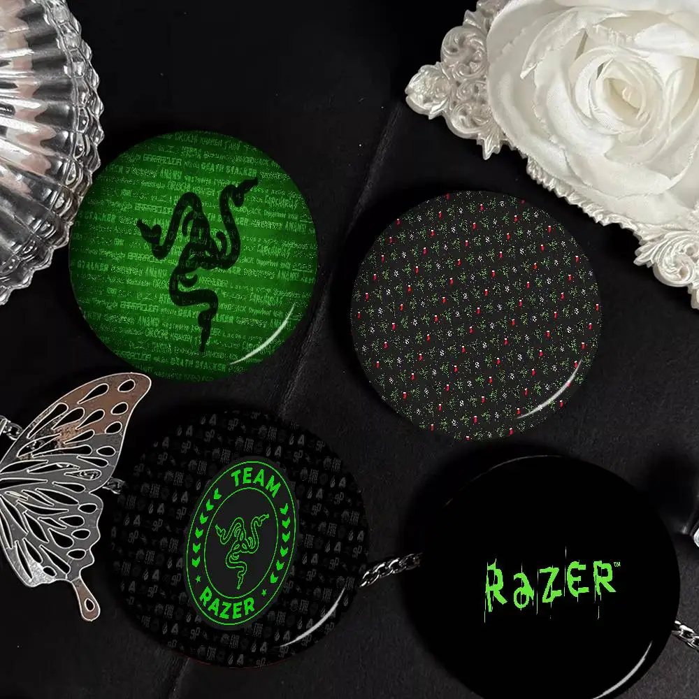 Cool Fashion R-Razers Creative Pins Funny Faces Round Snap-in Brooch Badge Backpack Hat Accessories Jewelry Gifts