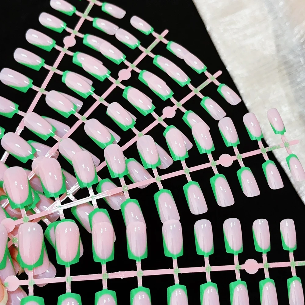 120 Stück Einfache Bunte French-Tip Kunstnägel in 12 Größen, Mittellange Quadratische Aufklebenägel mit Glänzender Vollabdeckung
