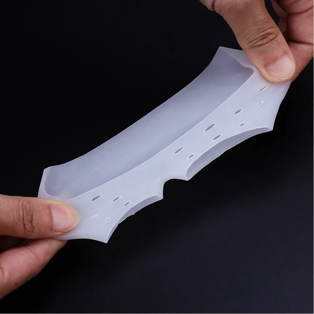 2Pair Silicone Toe Covers Sebs Metatarsal Padding Toe Separators Open Hole Forefoot Cushion Blister Relief Foot Care for Men