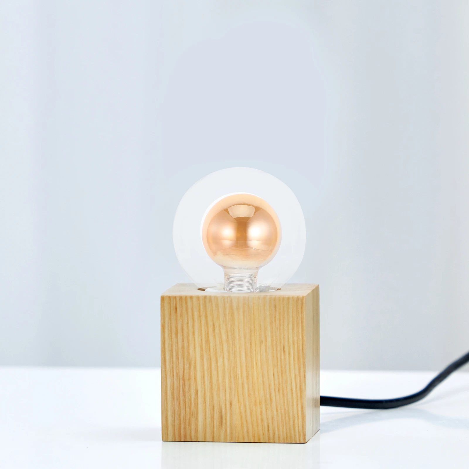 

Unique Design Clear Spherical Glass Lampshade Versatile Decoration for Living Dining Bedrooms Ceiling Light Shade