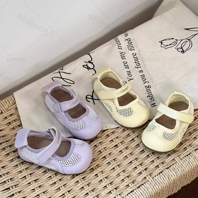 

Модные повседневные туфли для малышей, новинка лета 2024, детские балетки с дышащей сеткой на мягкой подошве, туфли Мэри Джейн с неглубоким носком