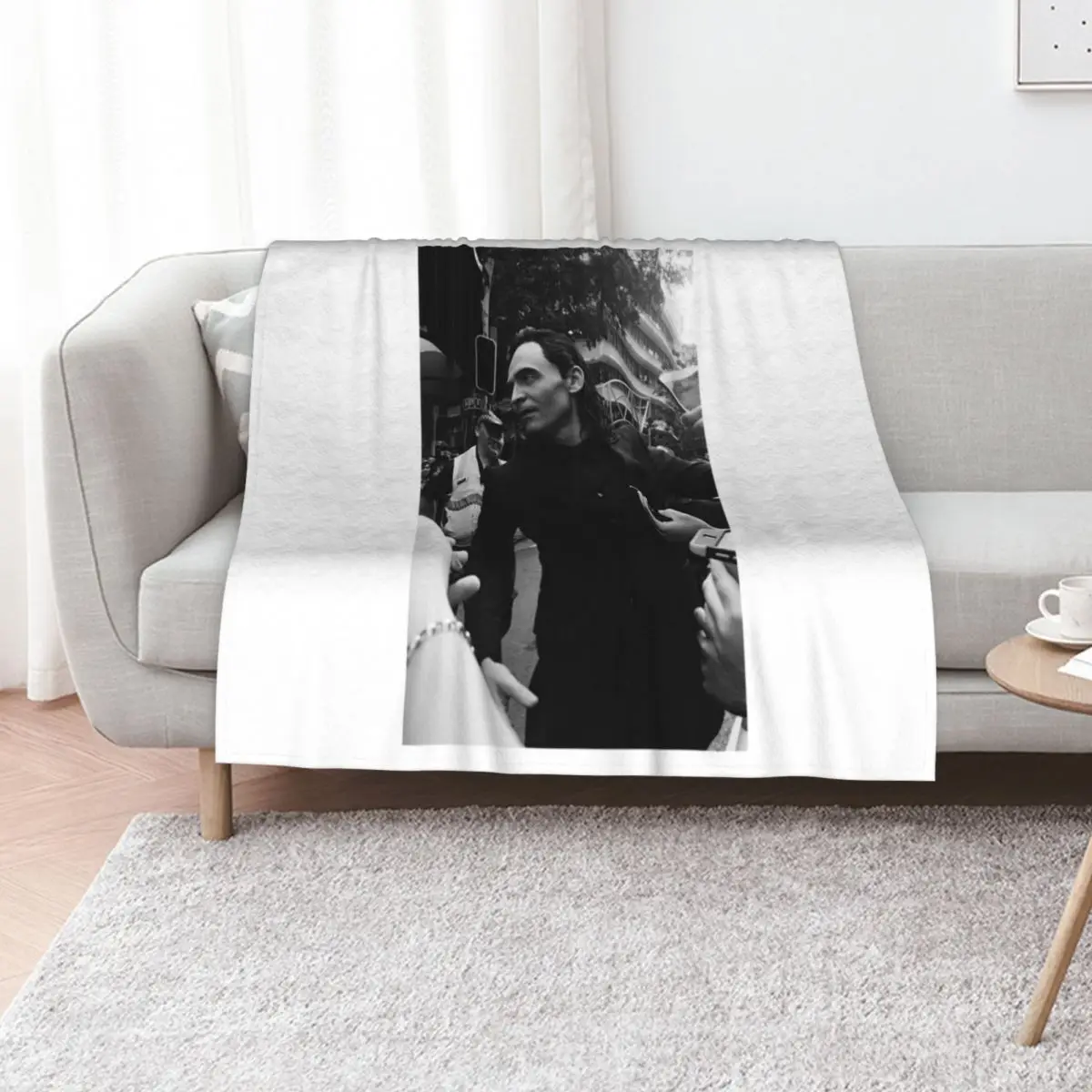 tom hiddleston Throw Blanket Travel Quilt Stuffeds bed plaid Luxury St Furry Blankets