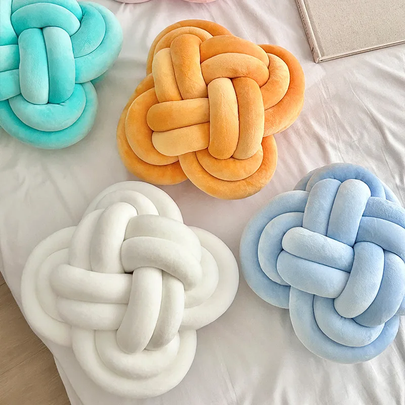 

Cross-border Amazon solid color knotted woven throw pillow Danish ball Chinese knot sofa bed decorative bay window cushion