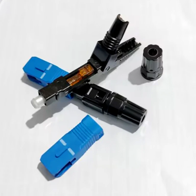 Adattatore connettore in fibra SC precaricato da 100 pezzi per FTTH/CATV, UPC/APC, bassa perdita di inserzione, terminazione rapida miglior prezzo all'ingrosso