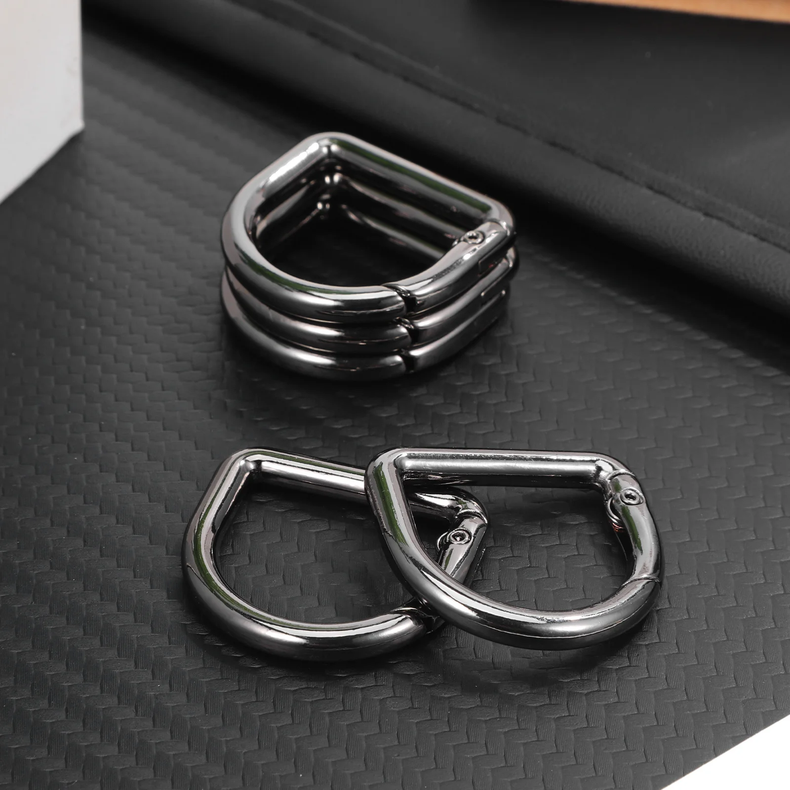 

9Pcs D Ring Spring Clips Secure Attachment for Bag Strap Handbag Pet Leash Outdoor Gear Keychain Buckle Lightweight Mini