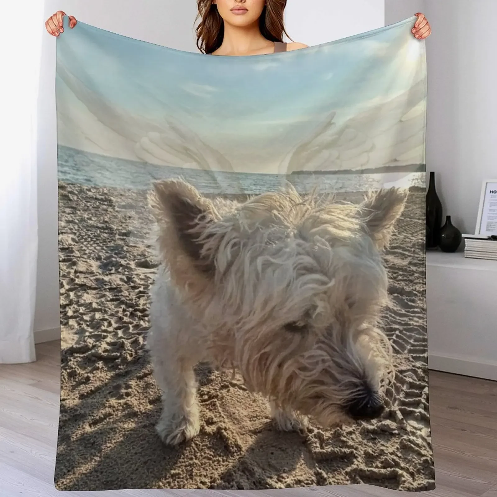 

Maggie Throw Blanket All Season Lightweight Soft Blanket for Bed