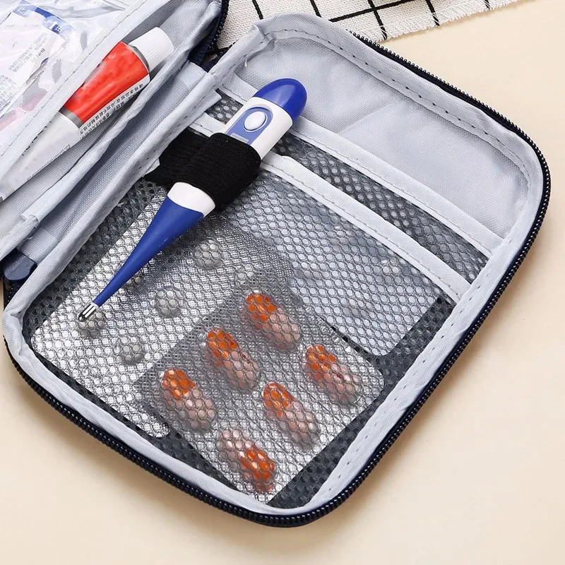 Borsa per medicinali portatile Kit di pronto soccorso carino Kit di emergenza medica Organizer borsa per la conservazione della pillola della medicina domestica da viaggio all'aperto