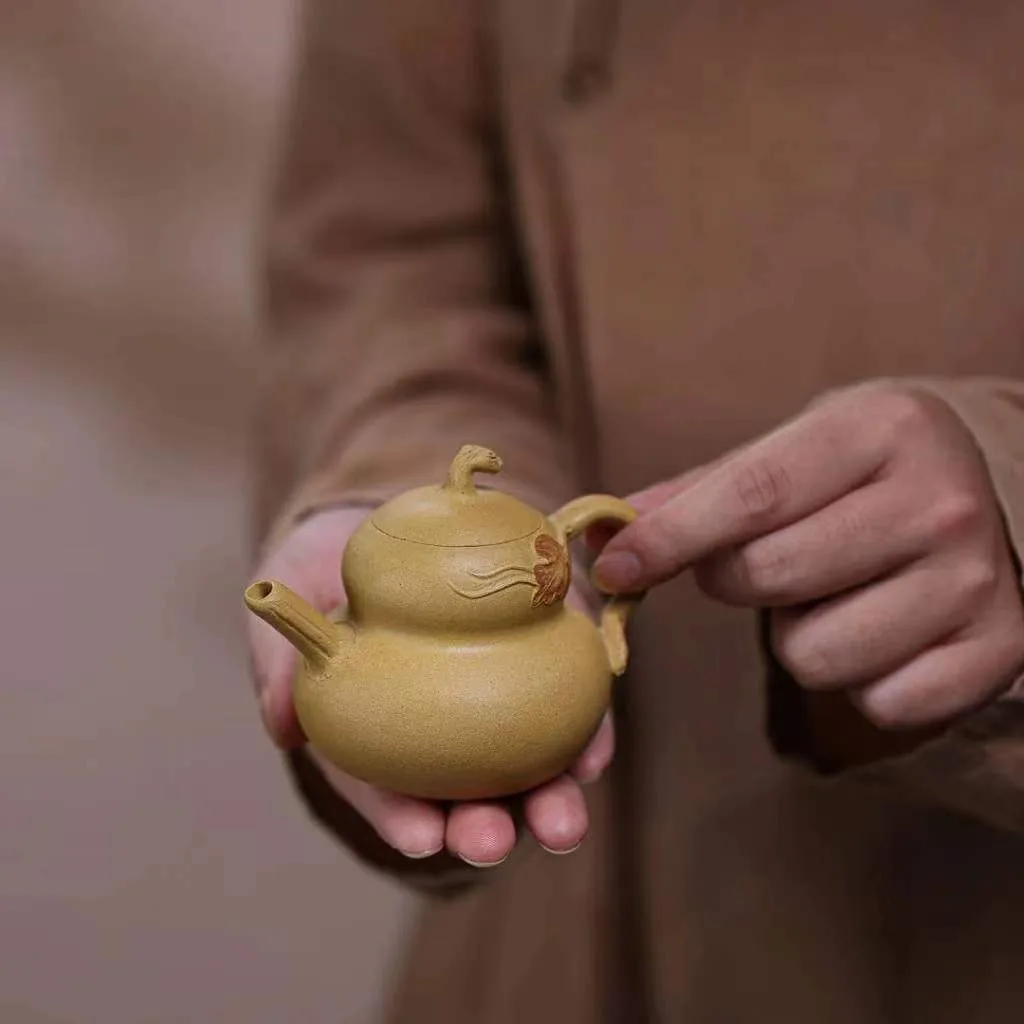 High Quality Real Yixing Jasaho Zisha Clay Teapot Creative Boutique Supportable Purple Sand Gourd Pot Handmade Set