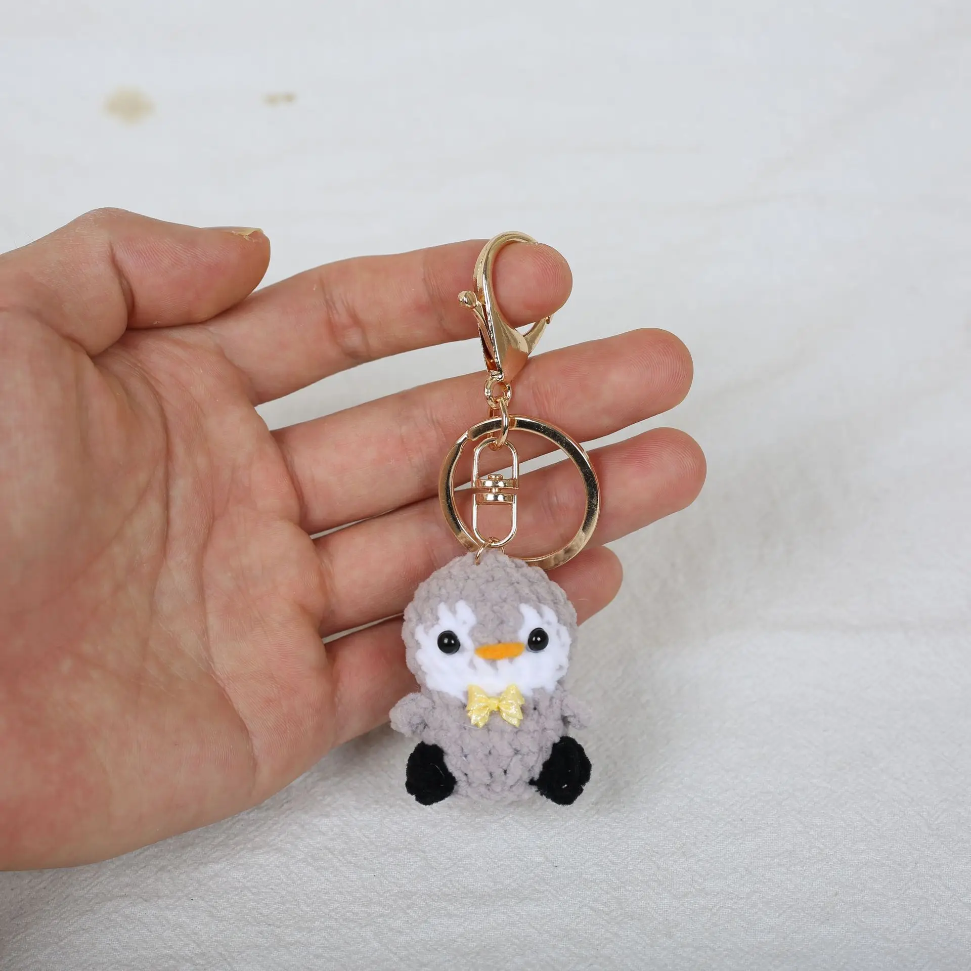 Mini Häkel-Pinguin-Anhänger Handgemachter Pinguin-Schlüsselanhänger Gestrickter Tier-Handyanhänger Geschenk – Detail 3