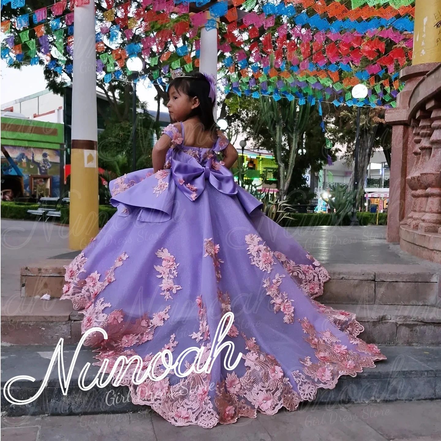 

Lavender Luxury Flower Girl Dress For Wedding Floor Length Lace Appliques Girl Birthday Party First Communion Gowns Customized