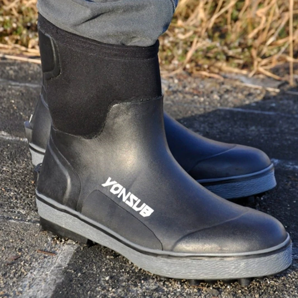 1 زوج 2025 يطير أحذية الصيد المنبع الأحذية المطاط وحيد مع الأظافر المهنية الصيد الخواضون تسلق المشي لمسافات طويلة أحذية مقاومة للانزلاق