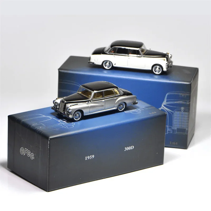 

GFCC 1:64 300D Museum Black Silver / White Die-Cast Car Model Collection Miniature