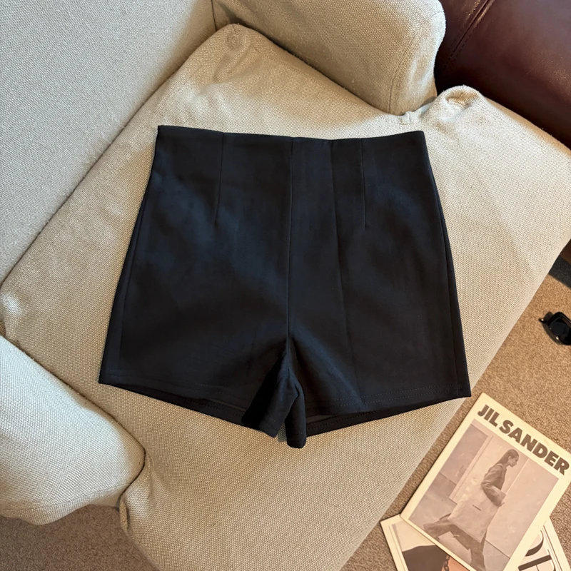 Solid Color 2026 Autumn and Winter New Minimalist High Waist Holiday Shorts Femininity Versatile Casual Fashion Short Pants