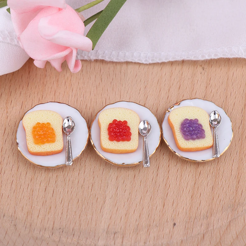 3Pcs/set 1:12 Dollhouse Miniature Toast Small Plate Spoon Dolls Accessories