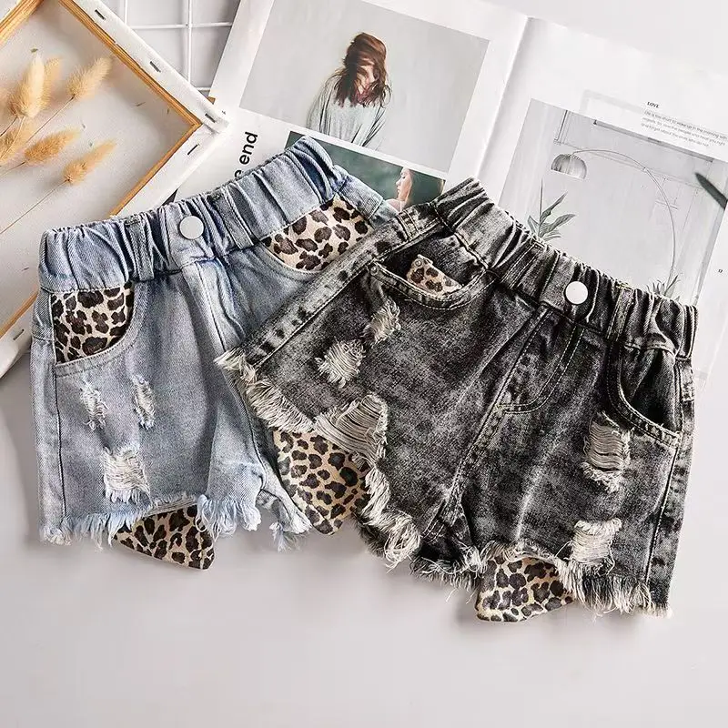 

Girls' Perforated Leopard Print Shorts Korean Version New Summer Stylish Five Quarter Pants Children's Versatile Hot Pants