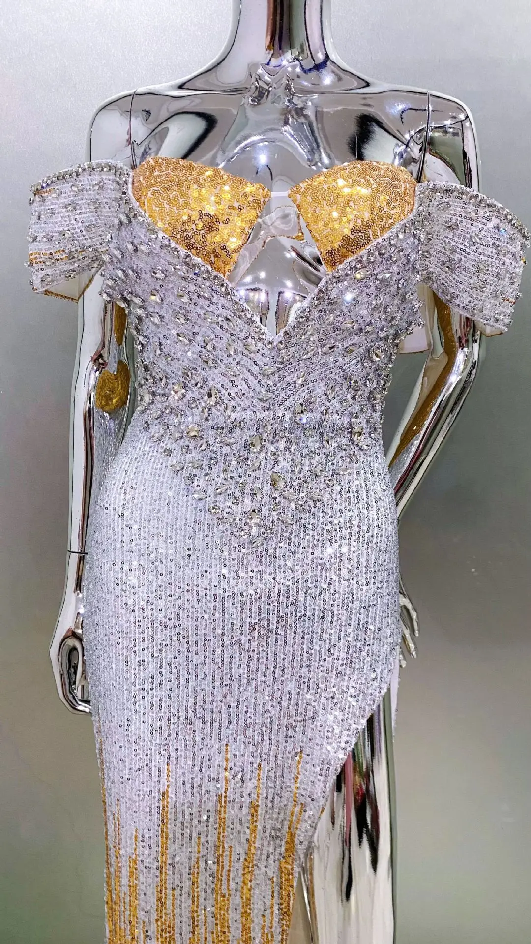 ILADOSummer كريستال تفاصيل الترتر فستان طويل ماكسي قصير الأكمام قطع جوفاء عالية الشق Bodycon كوكتيل فساتين السهرة