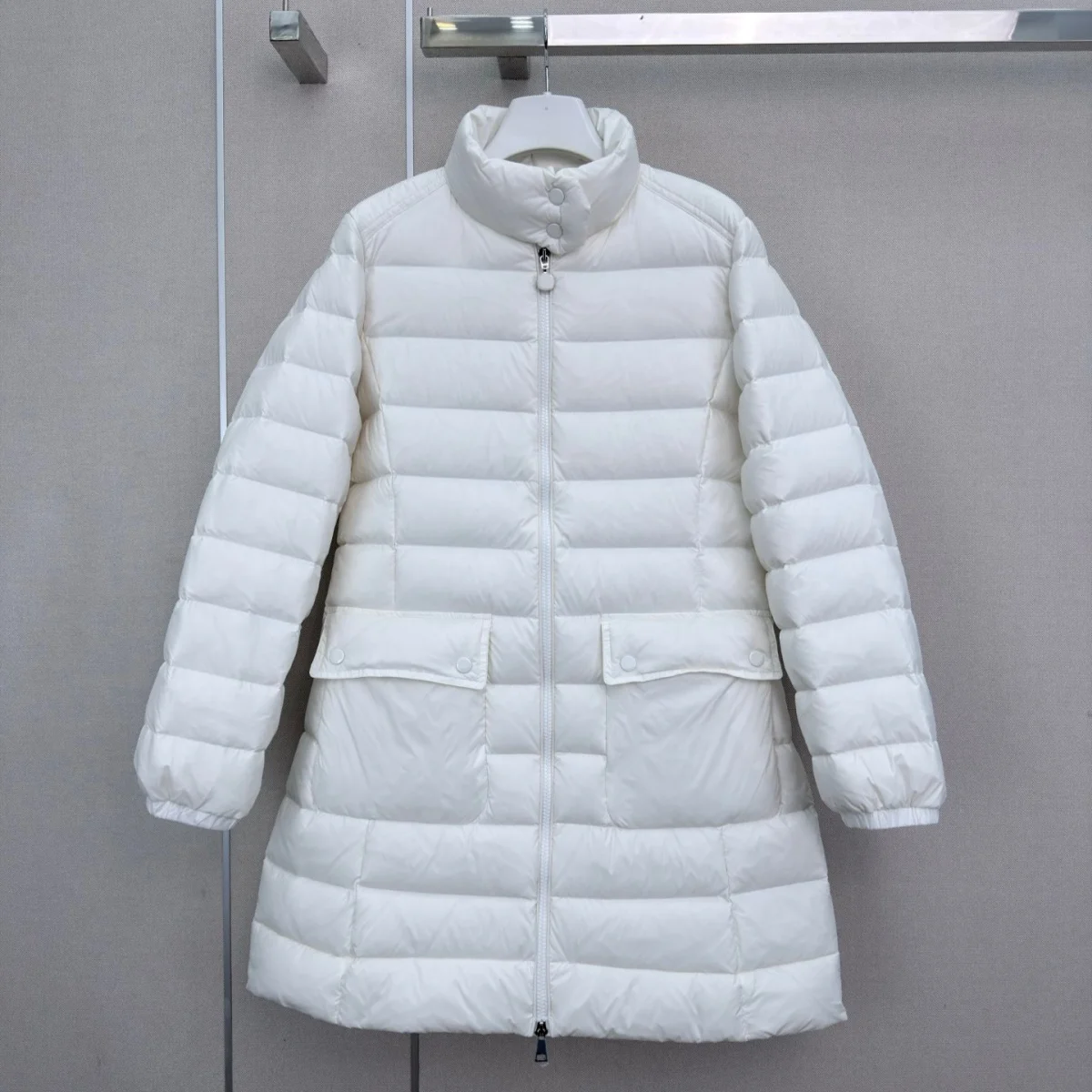 2026 High Quality Women Down Coat Stand Collar Mid-Length Horizontal Quilted 100% Polyester Fabric Winter Jacket26102049