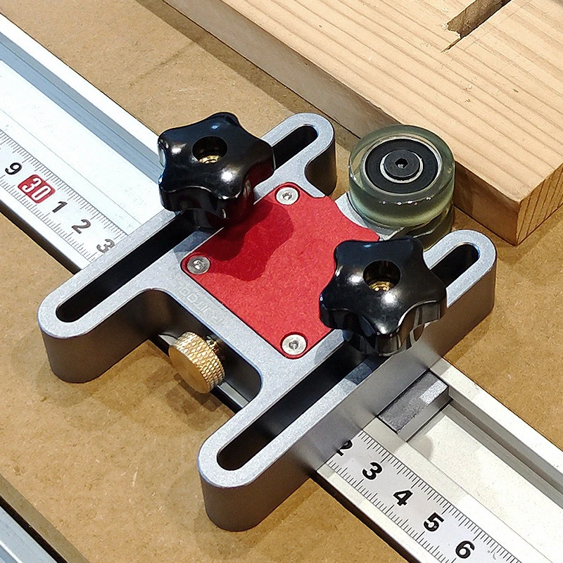 Woodworking Push Table Saw Wheel Bearing Roller Press, Table Saw Flip-flop Aluminum Alloy Feather Plate Chute Auxiliary