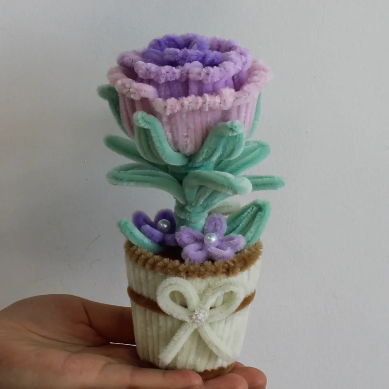 

Handmade Pipe Cleaners Gradient Color Rose Flower Potted Plant Artificial Simulation Flowers Indoor Home Desktop Decor