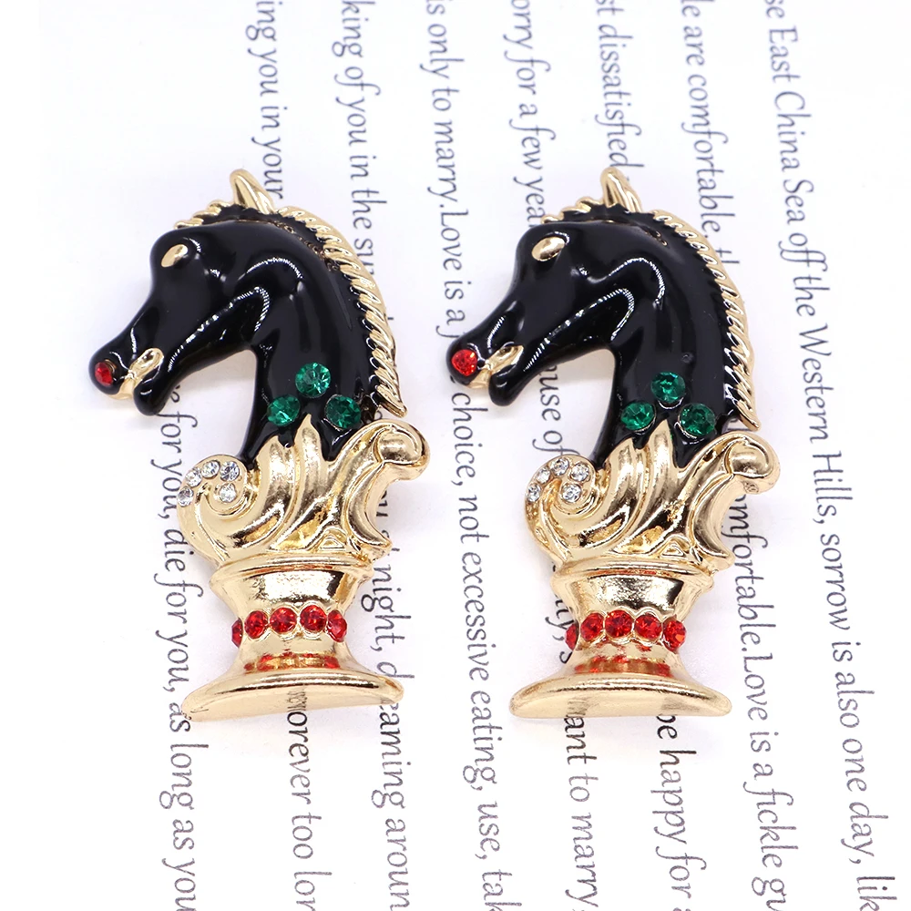 Chess Horse Brooches for Men and Women, Antique Court Style, Unisex Vintage Animal Enamel, Designed Pin, Party Casual Suit Gifts