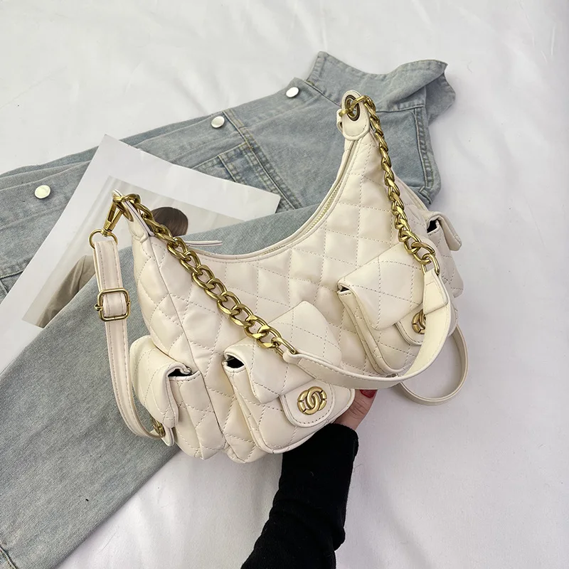 

2025 New Women’s Large Capacity Tote Bag, Spacious Quilted Shoulder Crossbody, Lightweight Commuter Purse for Office & Travel