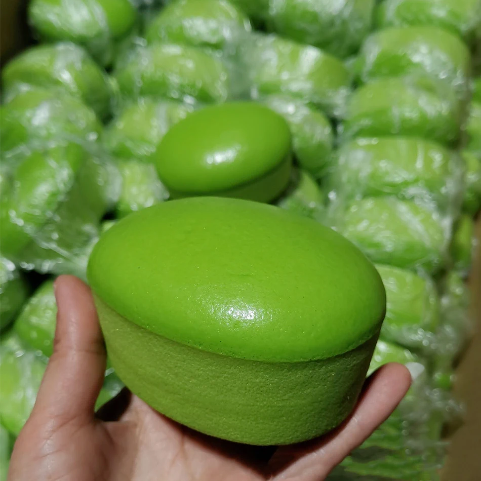 Nieuwe Simulatie Pu Matcha Cake Brood Pinch Squeeze Stress Relief Speelgoed Mini Cake Trage Rebound Zachte Pinch Decompressie Ontluchting Speelgoed