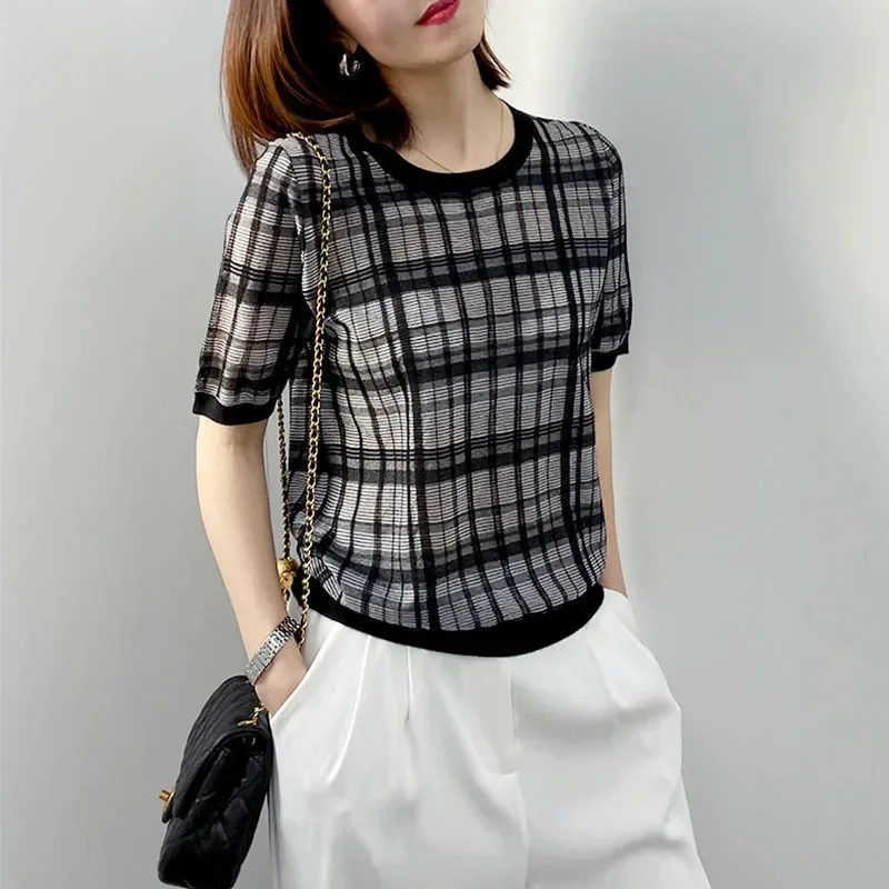 

Summer Thin Ice Silk Knitted Shirt with Temperament Plaid Casual Versatile Round Neck Short Sleeved Top T-shirt for Women