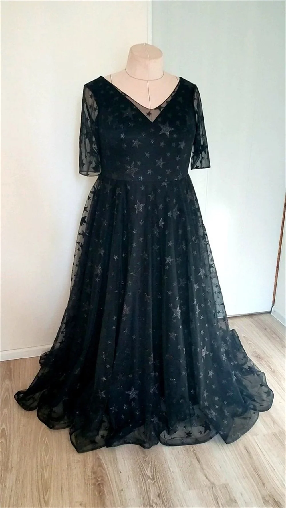 Sansa Black Trumpet Sleeve فساتين السهرة Gothic Star A-line Vestidos De Noche Long Sleeve Prom Dress فساتين سهره فاخره