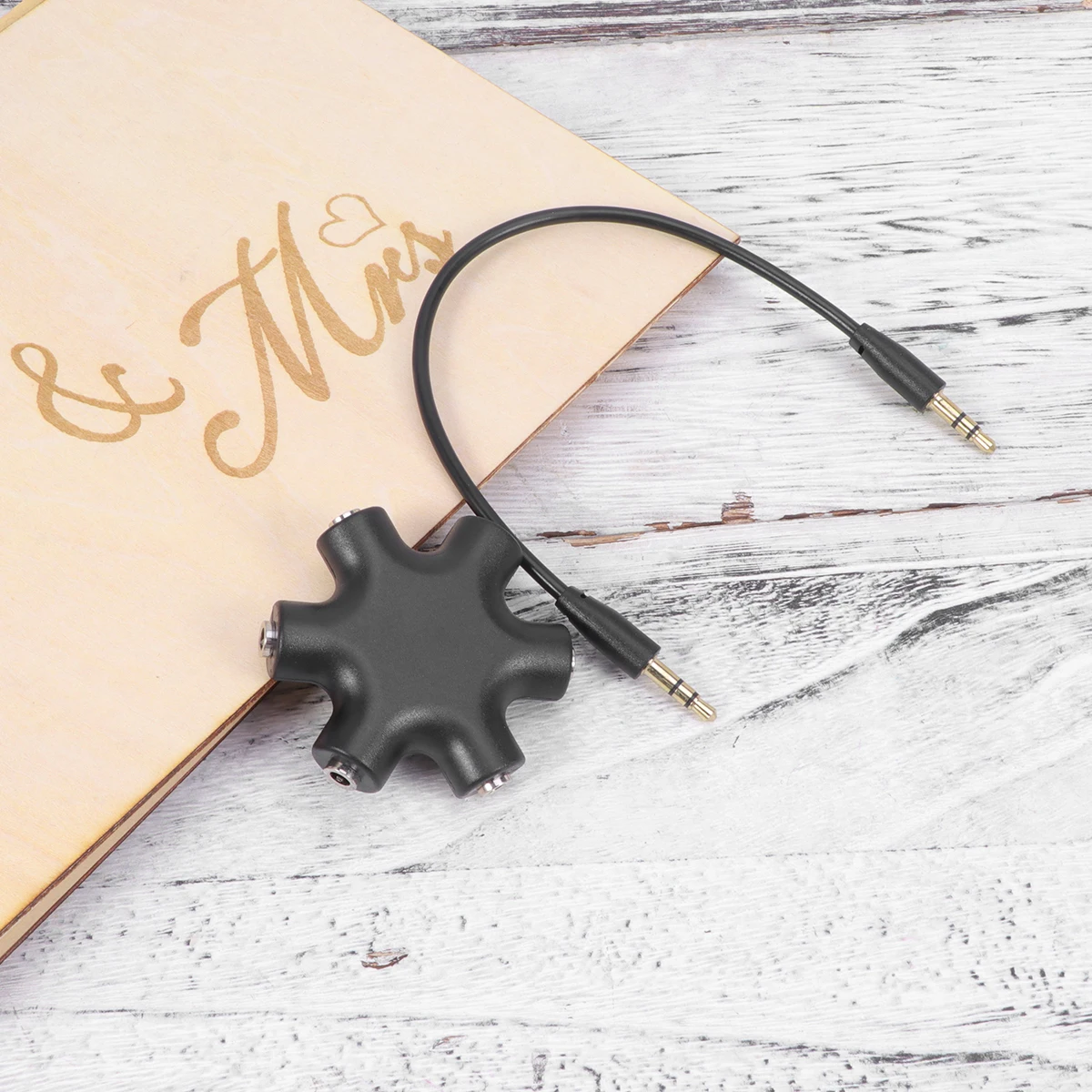 

Headphone Splitter 5 Way 6 Port Female Audio Connector Adapter Black For 3.5Mm Devices Splitter Connector