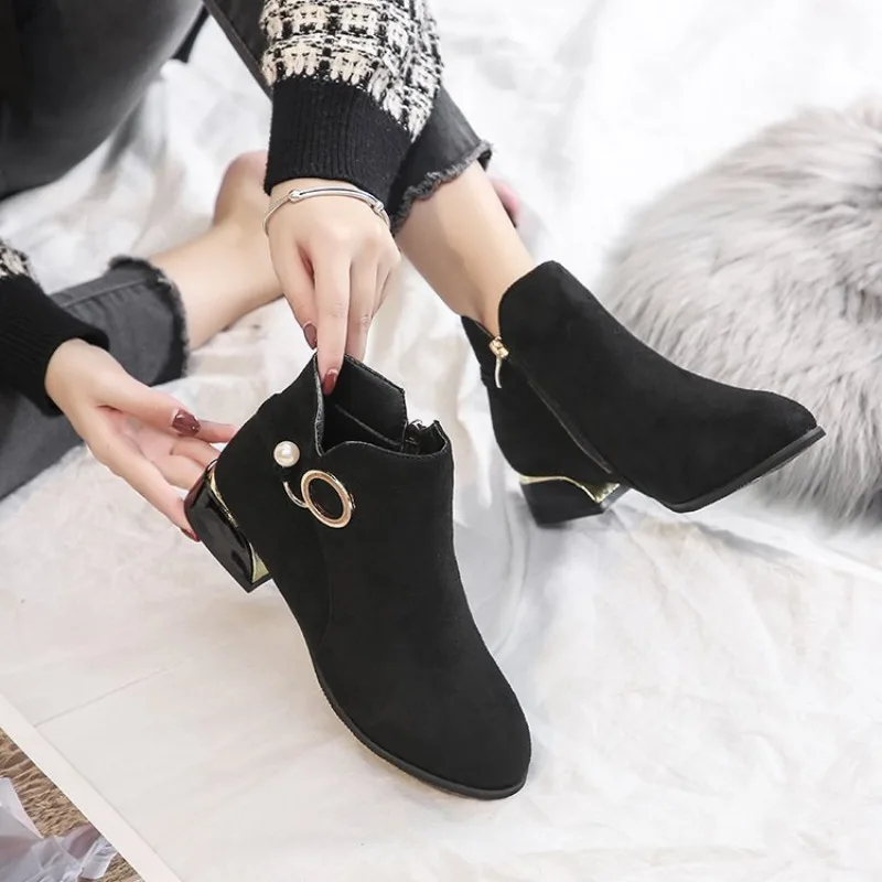 

Women Ankle Boost Low Heel Shoe Plus Size 44 Short Female Shoes Ladies Autumn Winter Boots Women Shoes