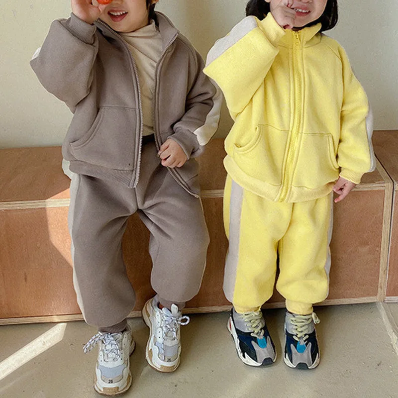 

2025 Winter New Children Warm Sportwear Set Boys Girls Fleece Coat + Pants 2pcs Suit Kids Plus Velvet Thick Tracksuit Outfits