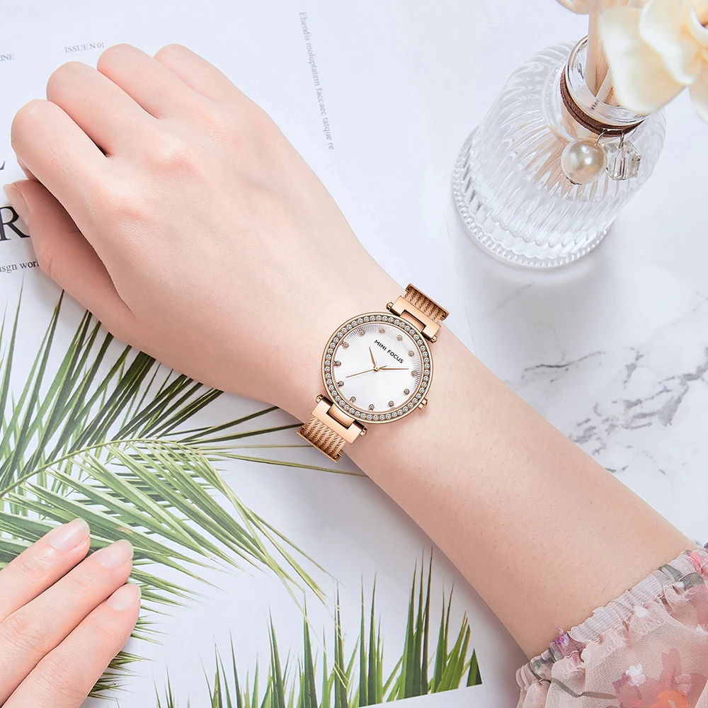 MINI FOCUS Crystal-encrusted Stainless Steel Band Watch for Women Elegant Quartz Wristwatch Luxury Ladies Watches часы 0423L
