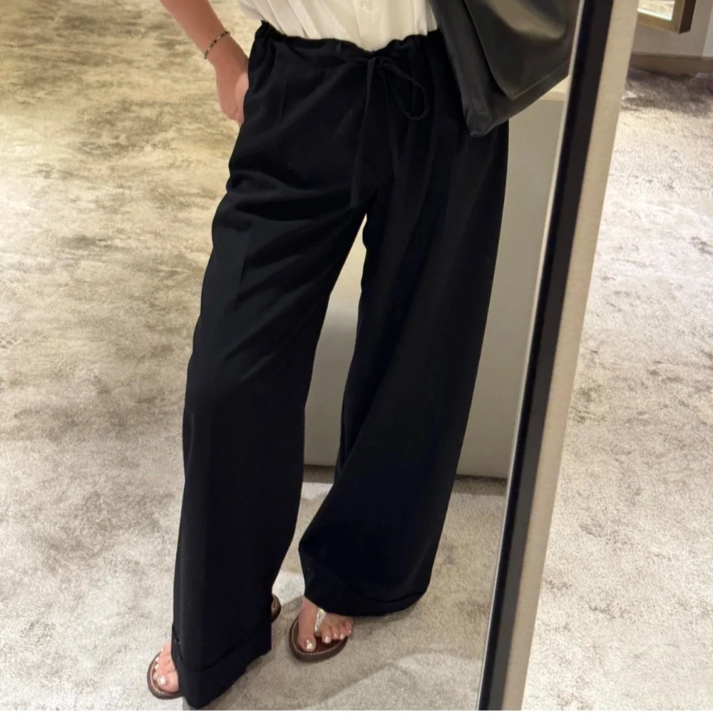 Importierte, taillierte Anzughose aus 100 % ultrafeiner reiner Wolle mit Kordelzug, Freizeithose