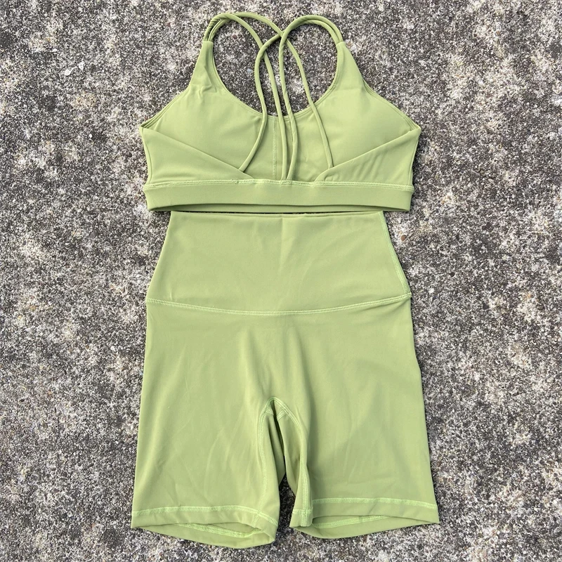 Einfarbig Weiche Frauen Gym Yoga Kurze Radfahren Set Kreuz Zurück Gym Bh + Hohe Taille Kurze Leggings Hohe schlag stoßfest Sportwear – Detail 3