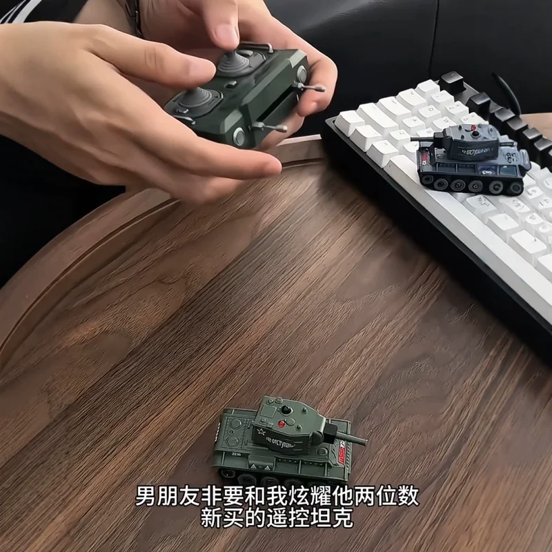 

Desktop mini remote control toys Remote control tank full proportion battle tank infrared battle remote interactive boy giftSu s