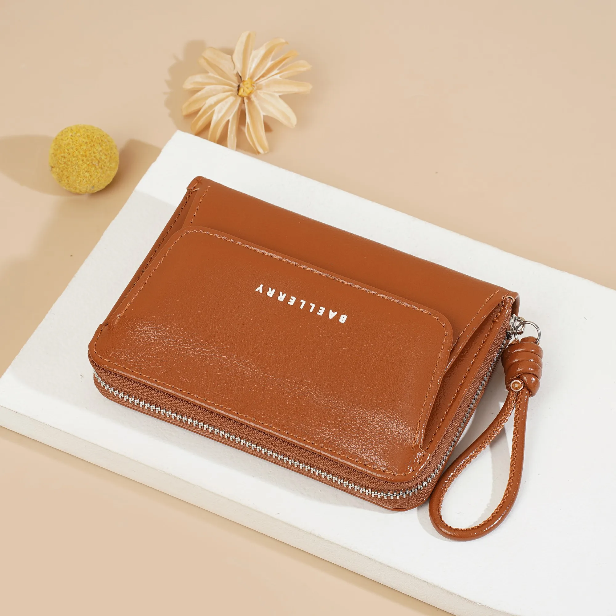 Baellerry Damen-Geldbörse mit kurzem Reißverschluss und Handschlaufe, 7 Kartenfächer, Ausweisfenster, Münzfach, minimalistisch, tragbare Geldbörse, kleine Alltagsgeldbörse, Geschenk für Mädchen – Detail 12