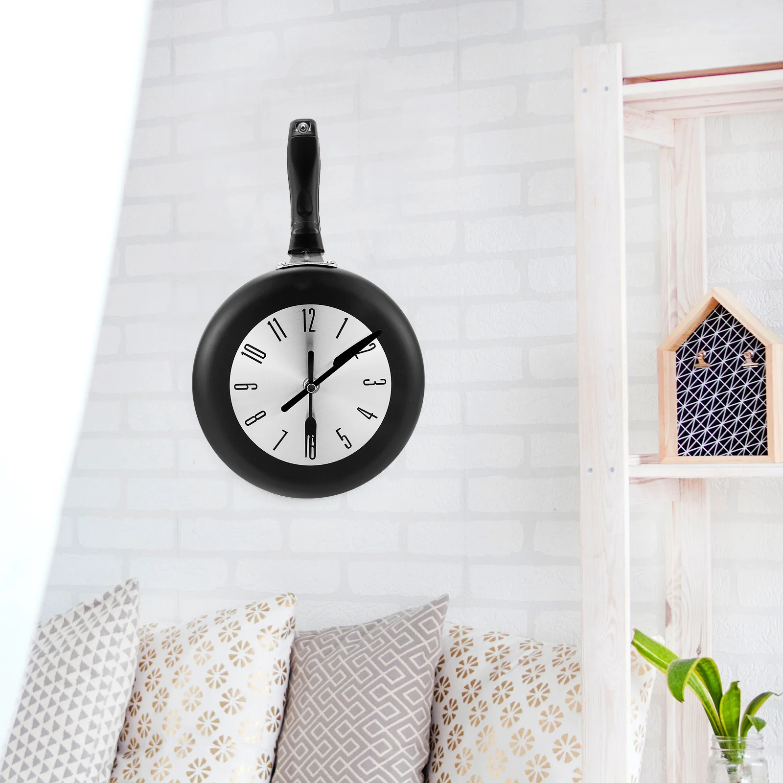 

1Set Quartz Clock Round Metal Wall Clock Silent Non-Ticking Design for Home Kitchen Decor Modern Hanging Timepiece