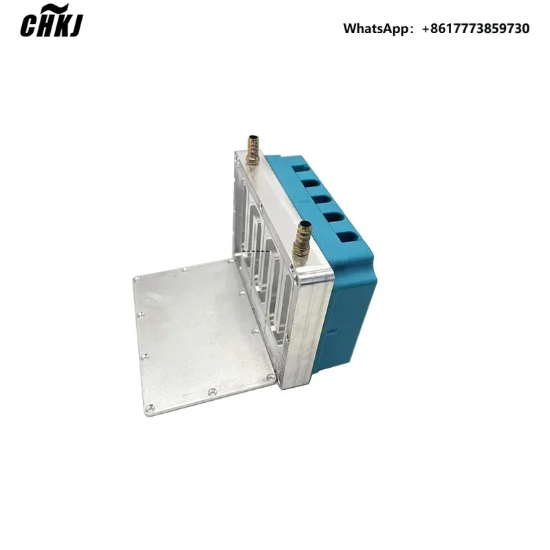 

ND Fardrive nd721000 Intelligent vehicle brushless DC motor controller Water cooling plate version high efficiency heat dissipa