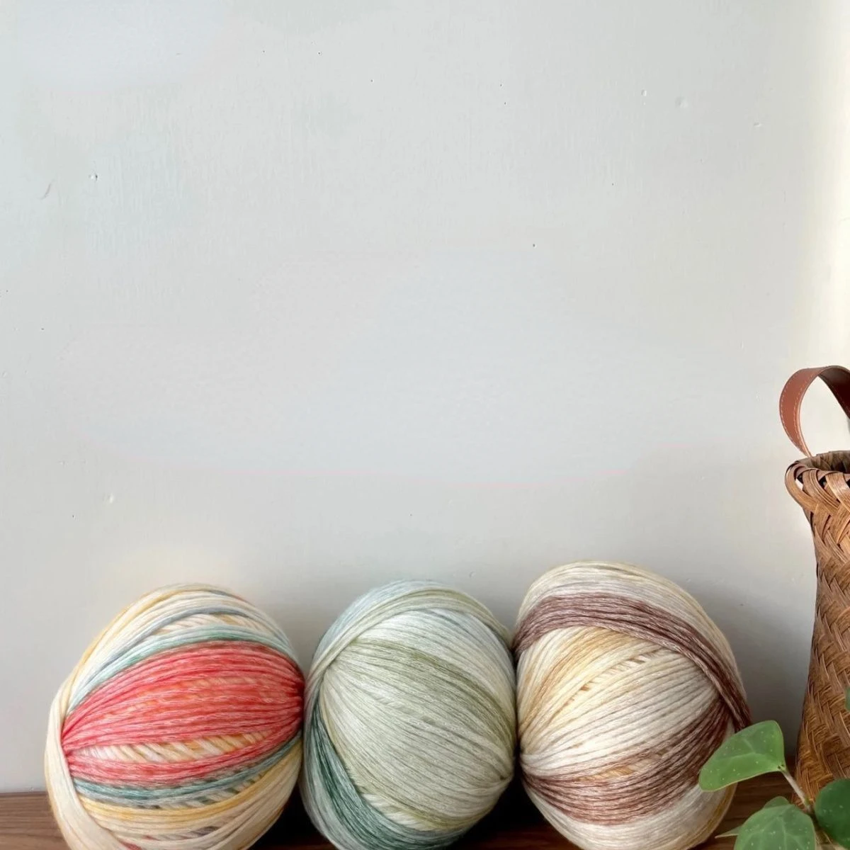 200g Skin Friendly Soft Yarn Ball Gradient Yarn Cloud Hand Woven Hat Scarf Glove Knitted Sweater Large Ball Yarn Hand Crochet